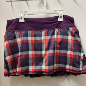 LULULEMON Tennis Skirt (Size 6)